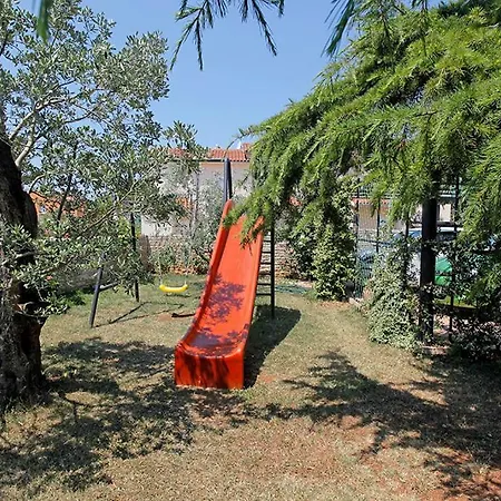 Apartment Apartman Suran Fazana