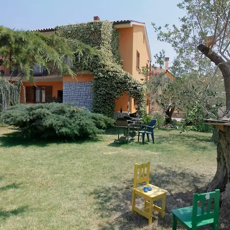Apartman Suran Apartment