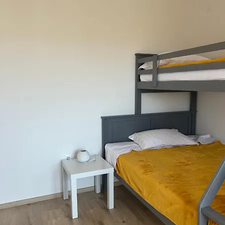 Appartement Suran - *